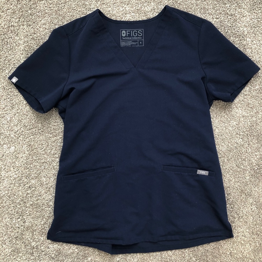 Figs scrub top!